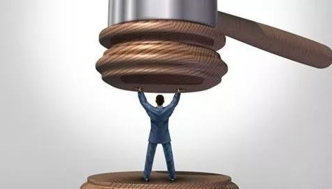 刑事律師：網(wǎng)上販賣(mài)刀具獲利320元是不是涉及不法利用信息網(wǎng)絡(luò)罪？