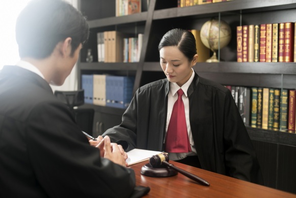 女生被騙3萬后不服氣又被騙5萬，遇到網(wǎng)絡(luò)詐騙怎么辦