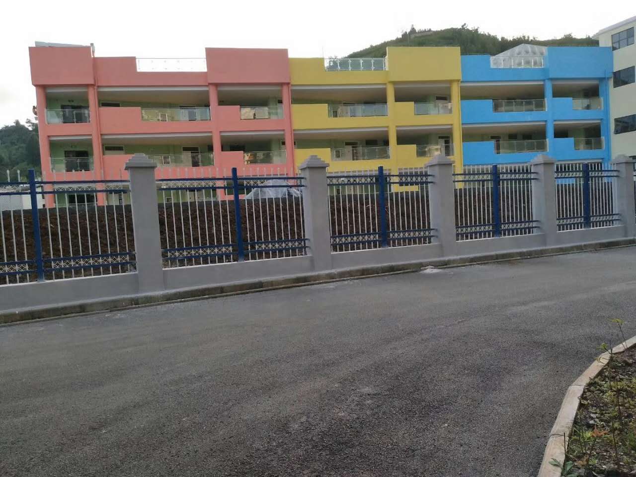 圍墻護欄