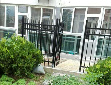 威海市庭院圍墻護(hù)欄工程案例